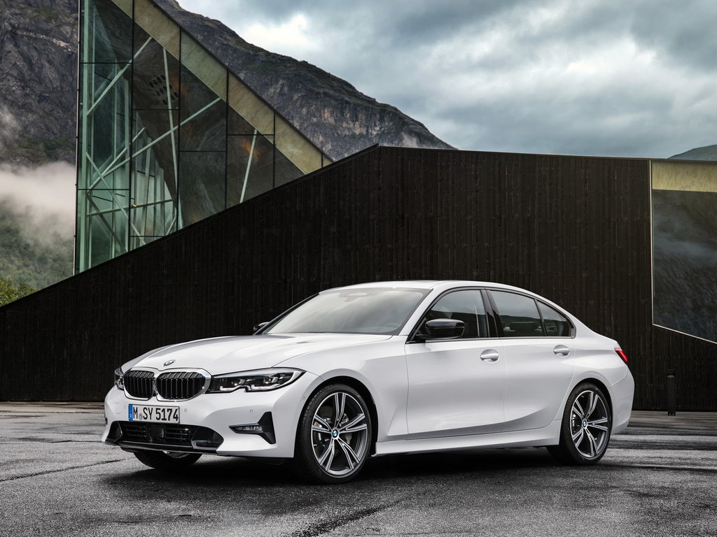 BMW добился большого успеха с 3-й серией, но, как бы ни был хорош автомобиль, всегда есть возможности для улучшения. Это относится как к стилю, так и к технологиям, хотя в нынешней 3 серии G20 есть некоторые области, которые безупречны. Одна область,