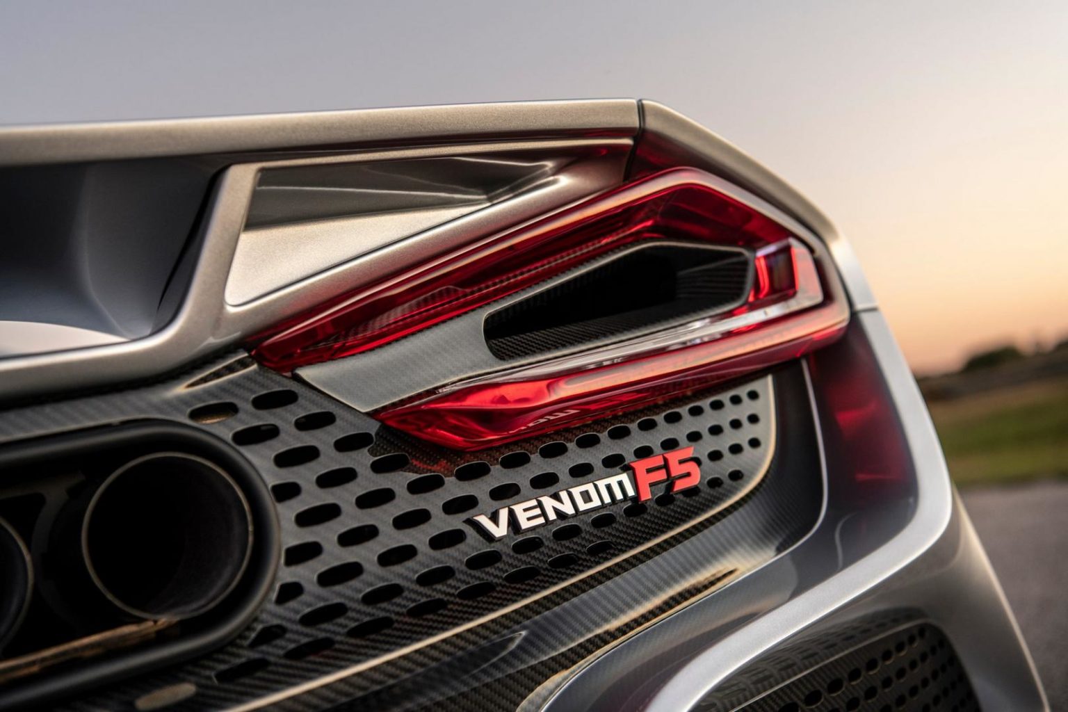 Гиперкар Hennessey Venom F5 спроектирован и построен как самый быстрый дорожный автомобиль в мире.