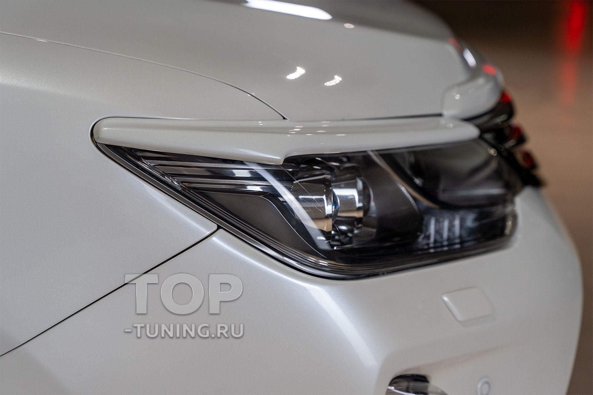 Реснички на фары для Toyota Camry V50 (2017-2018)