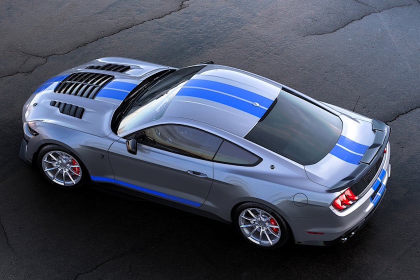 В прошлом месяце Shelby American дразнил нас новым монстром Mustang. Хотя американский тюнер начал использовать электрификацию, мы предполагали, что Shelby сможет возродить GT500KR на основе Mustang GT500. Оказывается, мы были правы, потому что GT500