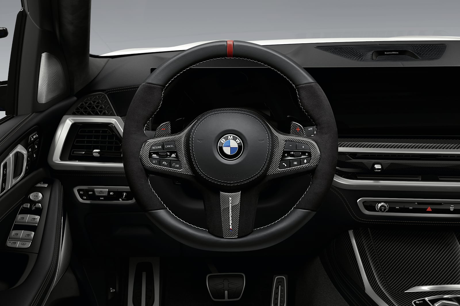 Новое творение — это, конечно же, Alpina XB7 2023 года, и BMW уже рассказала нам, чего ожидать с точки зрения производительности.