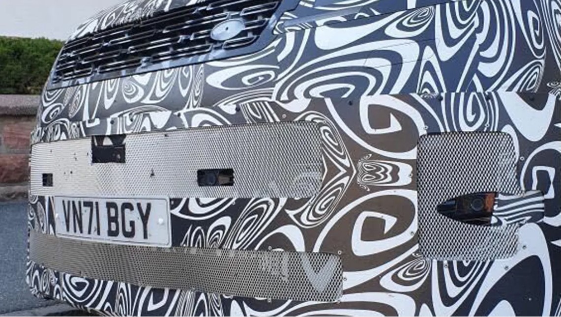 Замечен горячий новый 2022 Range Rover Sport SVR