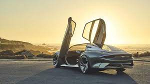 Bentley сделала несколько смелых заявлений о своем грядущем электромобиле. Сообщается, что он будет производить 1400 лошадиных сил и невероятно быстро разгоняться до 100 км/ч (примерно за 1,5 секунды). От такого ускорения пассажиров должно тошнить. М