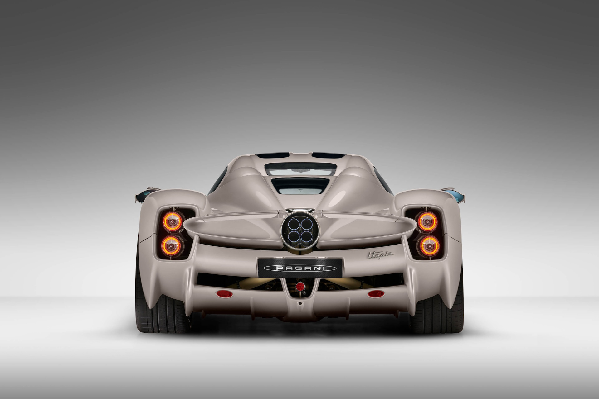 Pagani представила новый автомобиль «купе» - суперкар Utopia