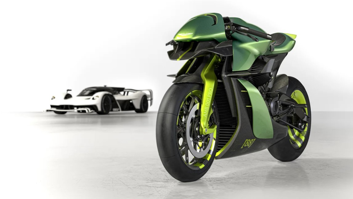 Aston Martin утверждает, что его новый мотоцикл, который предлагается только для использования на треке, был вдохновлен Valkyrie AMR Pro. Доступна единая цветовая схема — с Aston Martin’s Verdant Jade в сочетании с карбоном и лаймово-черной краской.