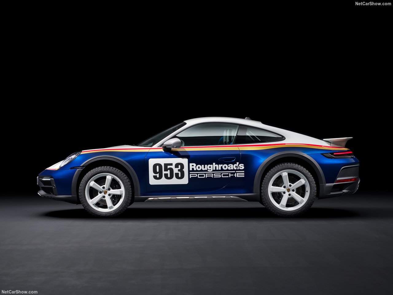 Источником энергии является тот же 3,0-литровый оппозитный шестицилиндровый двигатель с двойным турбонаддувом, который используется в 911 GTS. Он развивает 473 л.с. и 570 Нм крутящего момента, передавая мощность на все четыре колеса через восьмиступе