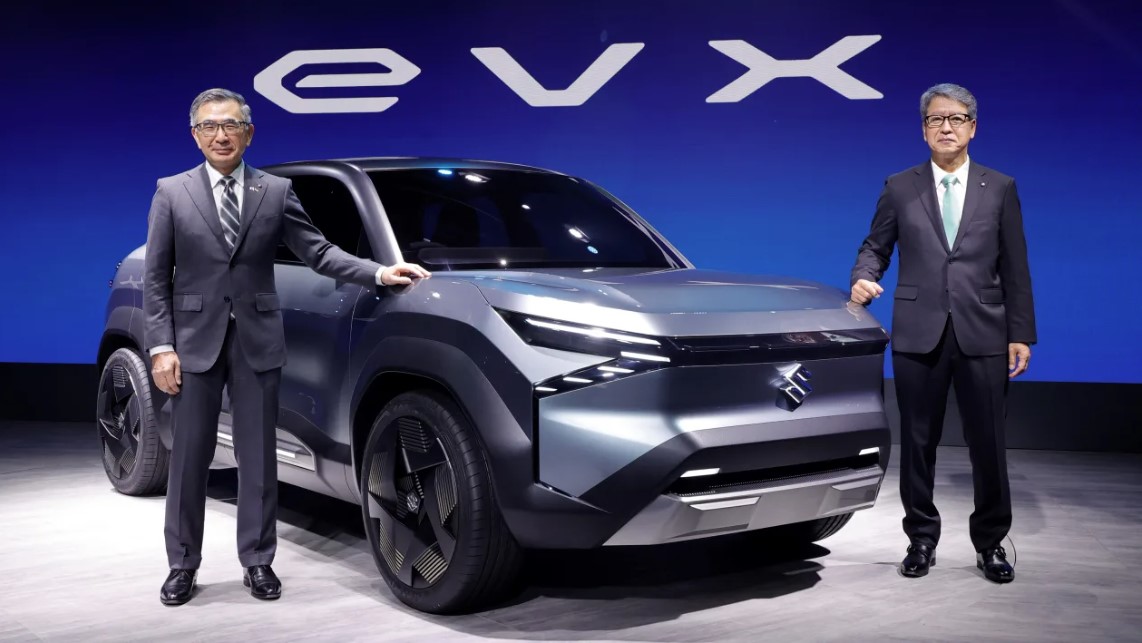 Мы также ожидаем, что партнерство Toyota и Suzuki окажет некоторое влияние на eVX, поскольку Suzuki может извлечь выгоду из знаний Toyota об электромобилях и даже поделиться деталями от растущего модельного ряда электромобилей Toyota bZ. Буквально в 