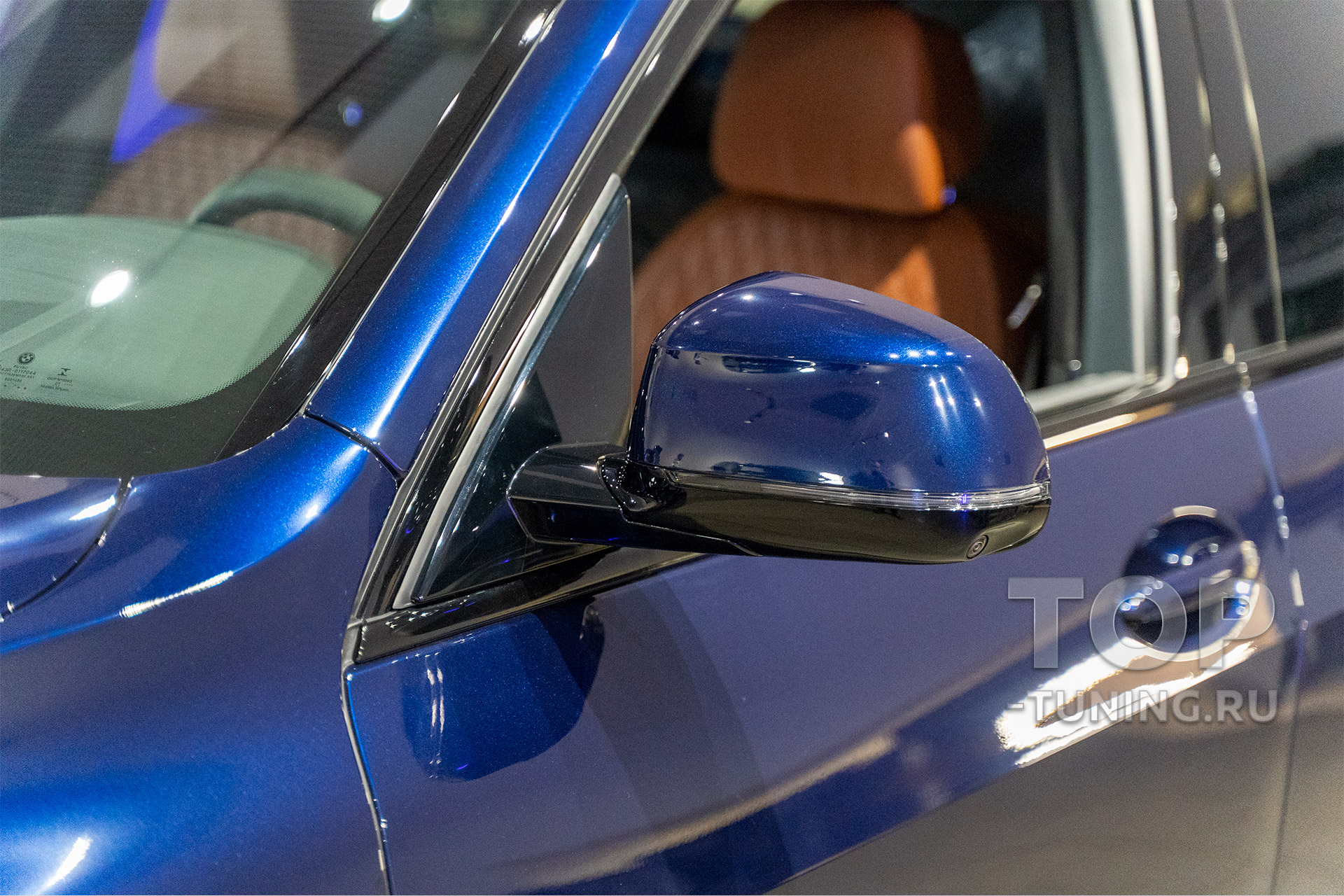 Срочная оклейка автомобиля полиуретановой пленкой под ключ в Топ Тюнинг Москва