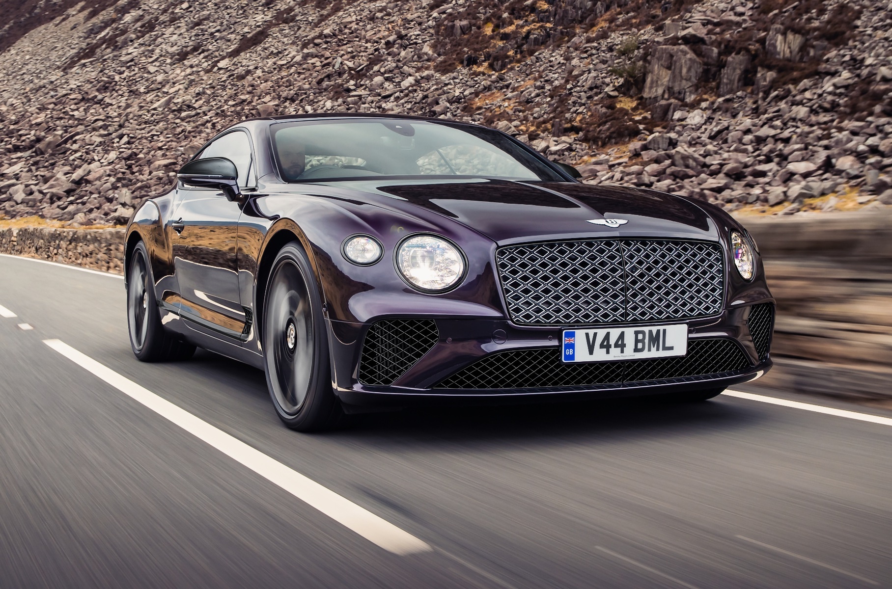 Bentley сосредоточит внимание на изготовлении автомобилей на заказ после рекордного года