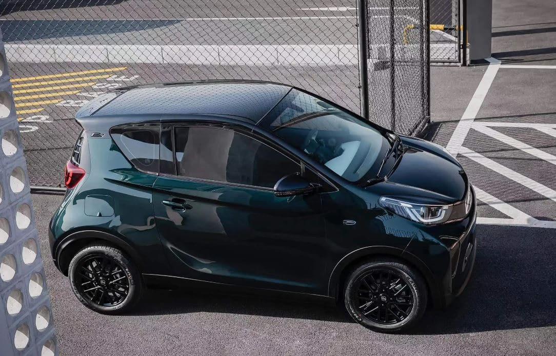 Новый мини-электромобиль Chery Little Ant запущен в Китае, цена начинается от 1 млн рублей