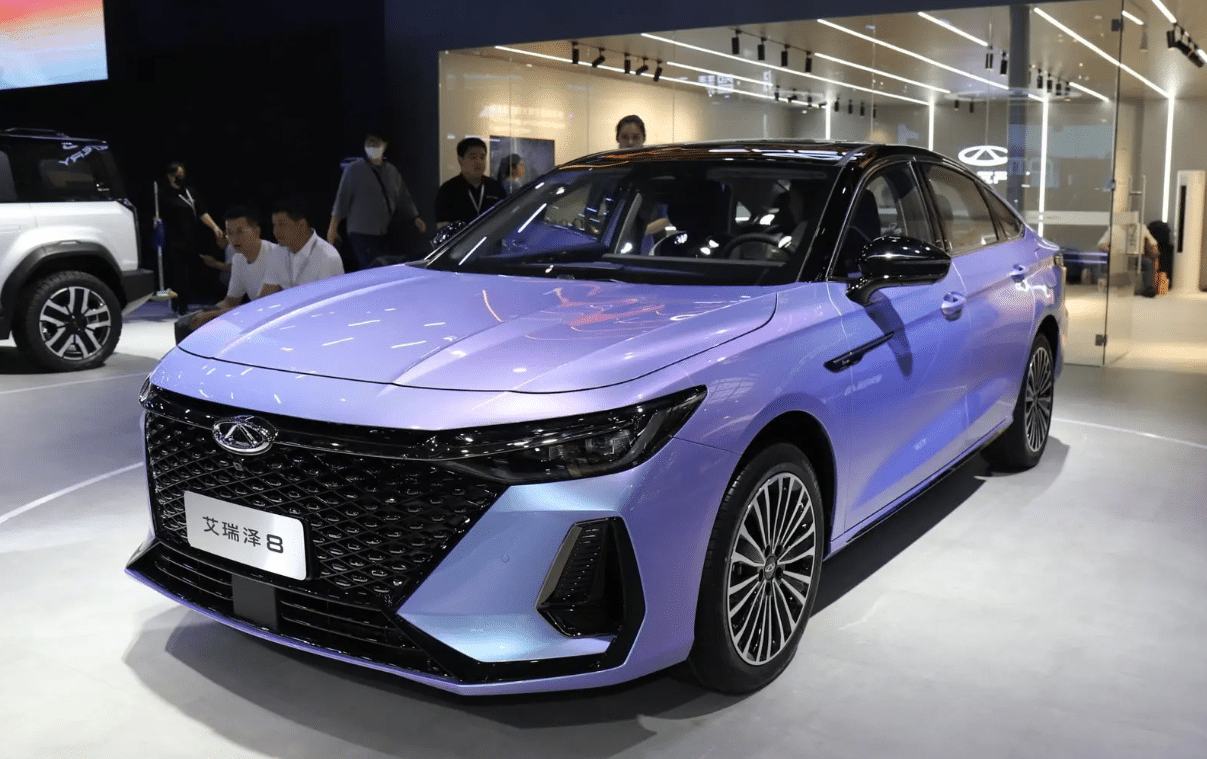 Chery Fengyun A8 PHEV представили в Китае