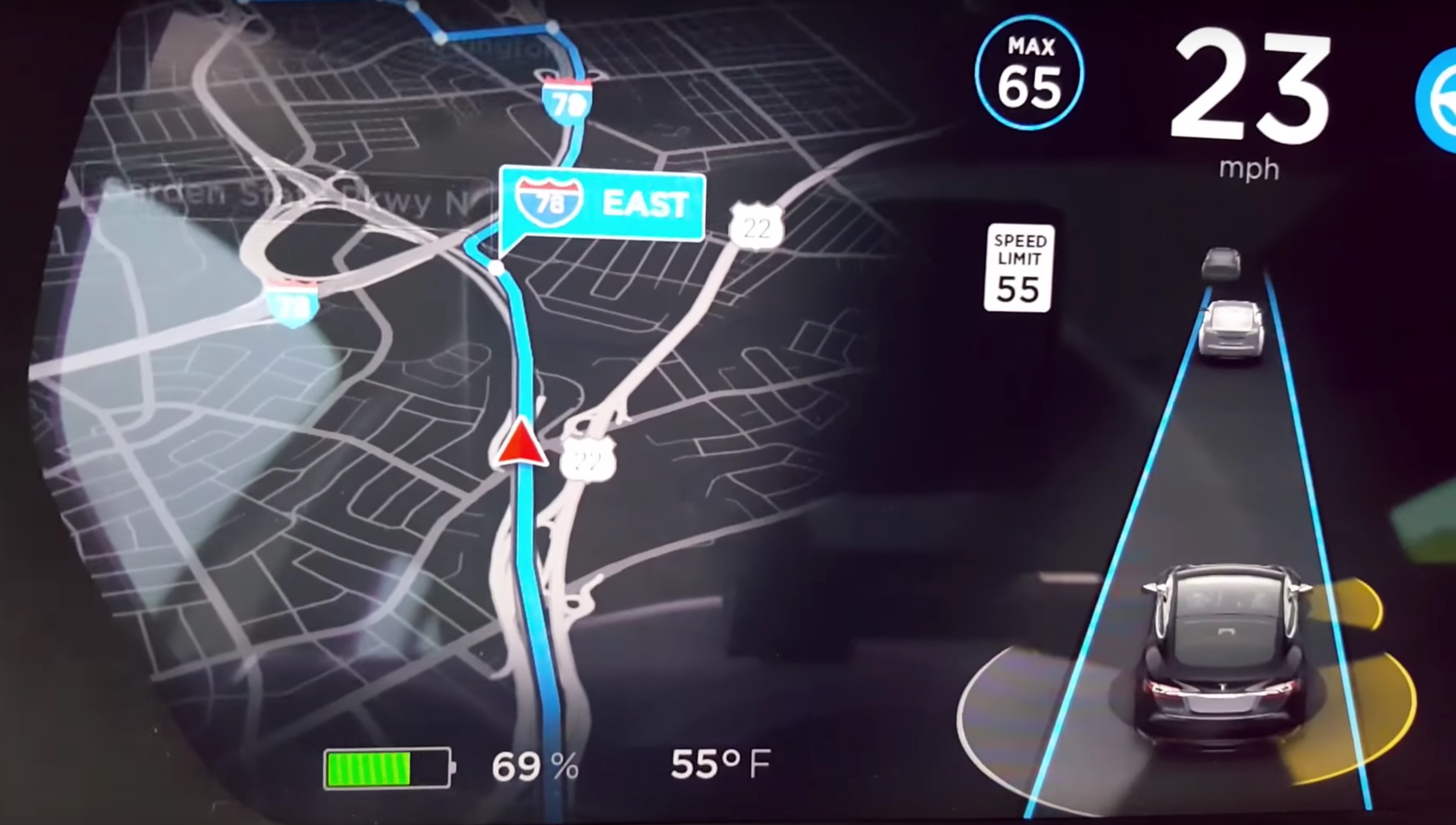 Tesla тестирует навигацию на уровне полосы движения в Китае, сотрудничая с Baidu Maps