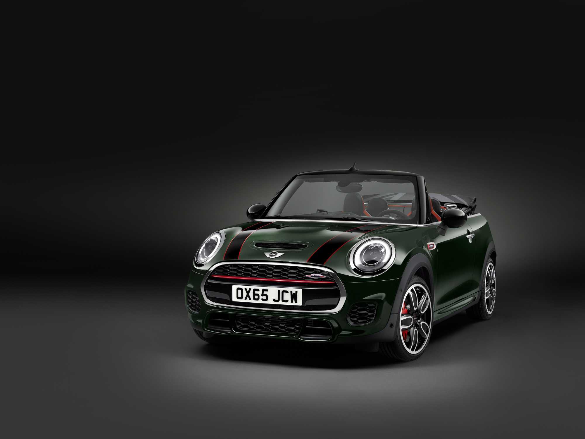 MINI Cooper появится в продаже летом