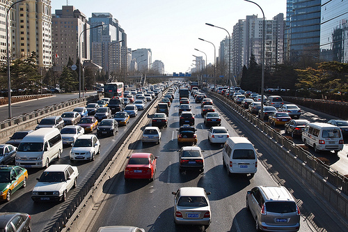 Китайский город с наибольшим количеством автовладельцев заменит 300 000 автомобилей на электромобили к 2027 году