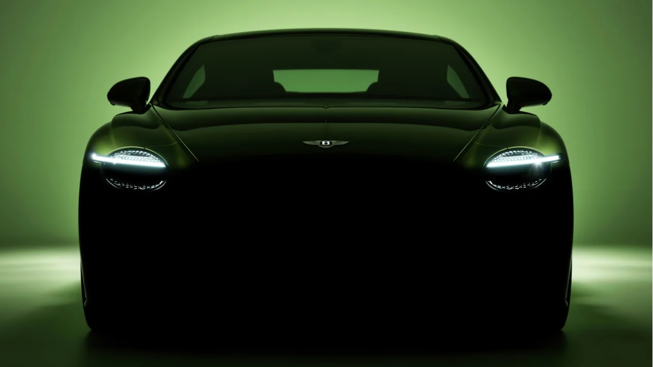 Компания Bentley объявила дату презентации нового Bentley Continental GT — 25 июня 2024 года. В этот день в 16:00 автомобиль будет представлен в отличной скоростной форме. Более того, автомобиль уже успел установить необычный рекорд скорости в подвод