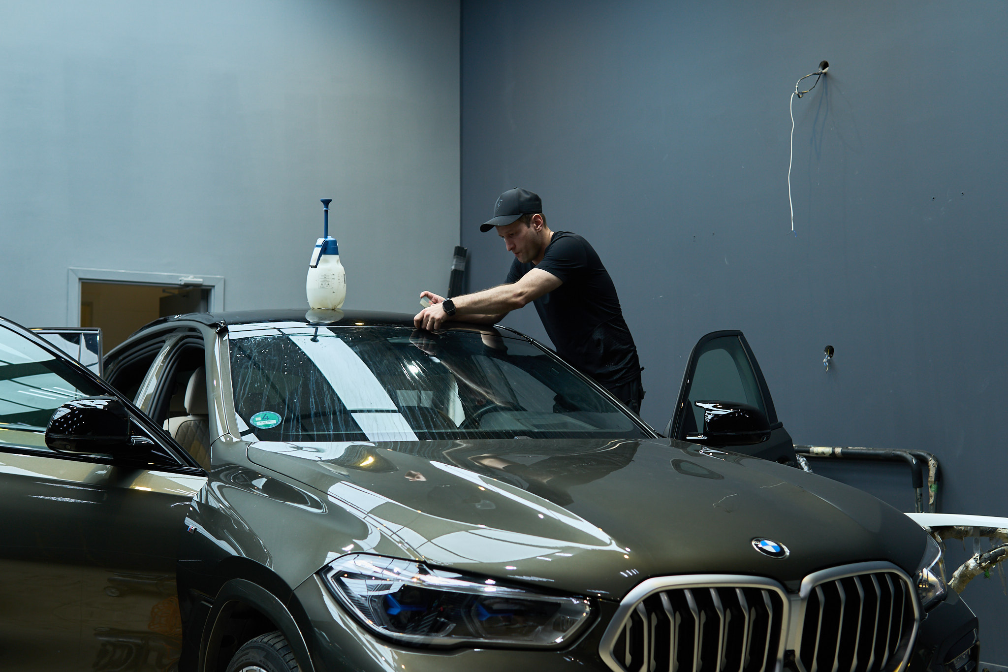 108360 Установить спортивный обвес и электронный выхлоп THOR на BMW X6 в Топ Тюнинг Москва