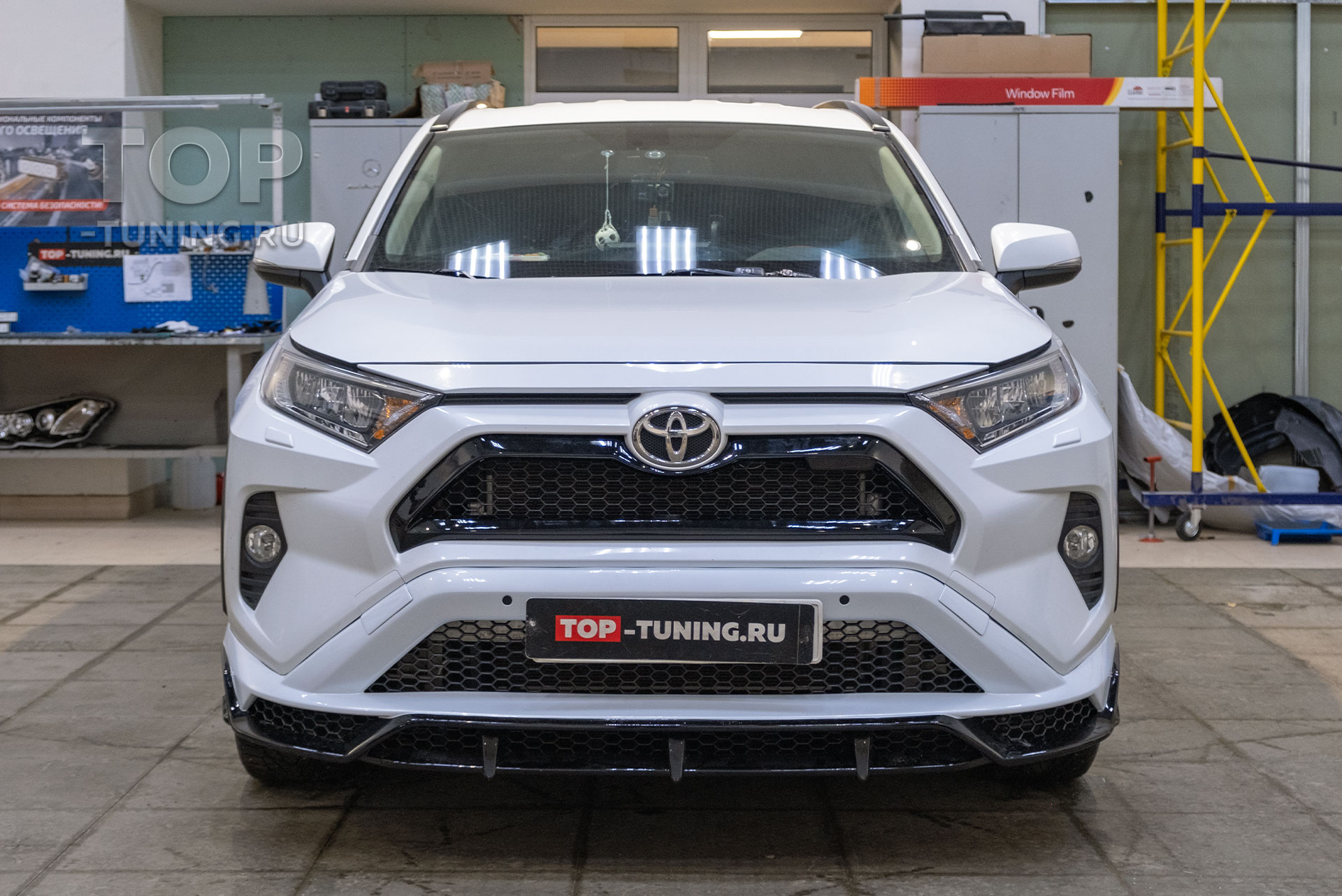 108417 Стильная модернизация заводской внешности Toyota RAV 4 на заказ