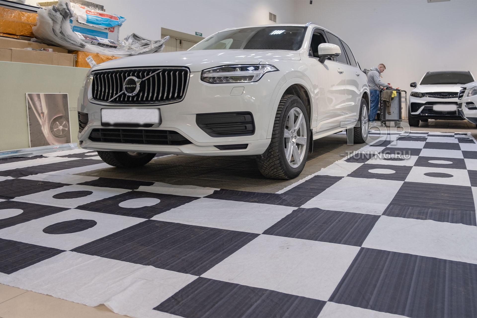 Установка камеры 360 градусов для Volvo XC90 II