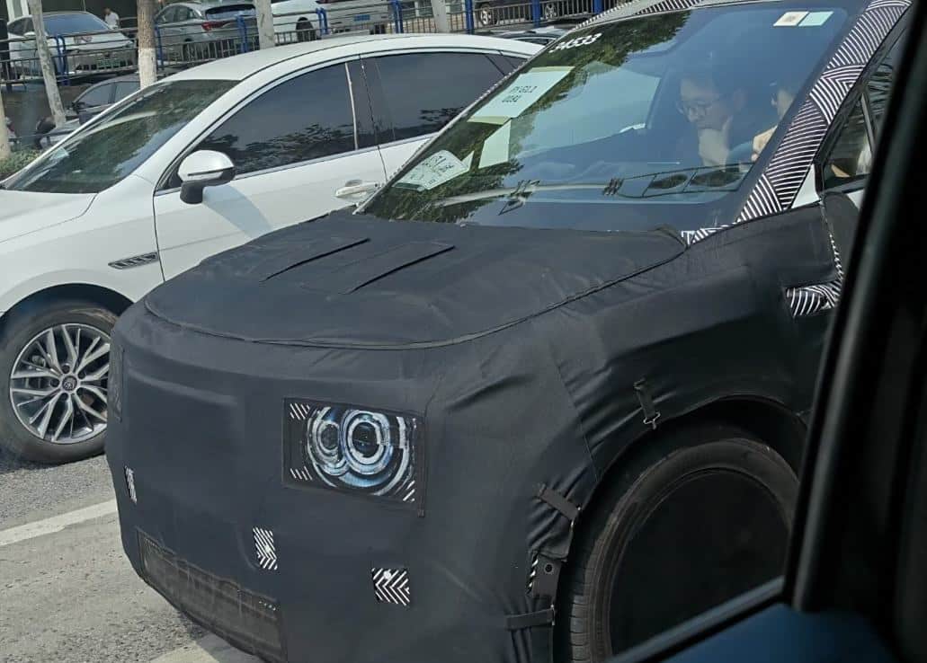 Интерьер Firefly – третьего бренда от Nio – можно увидеть по мере того, как электро-кар готовится к продаже в Китае и Европе