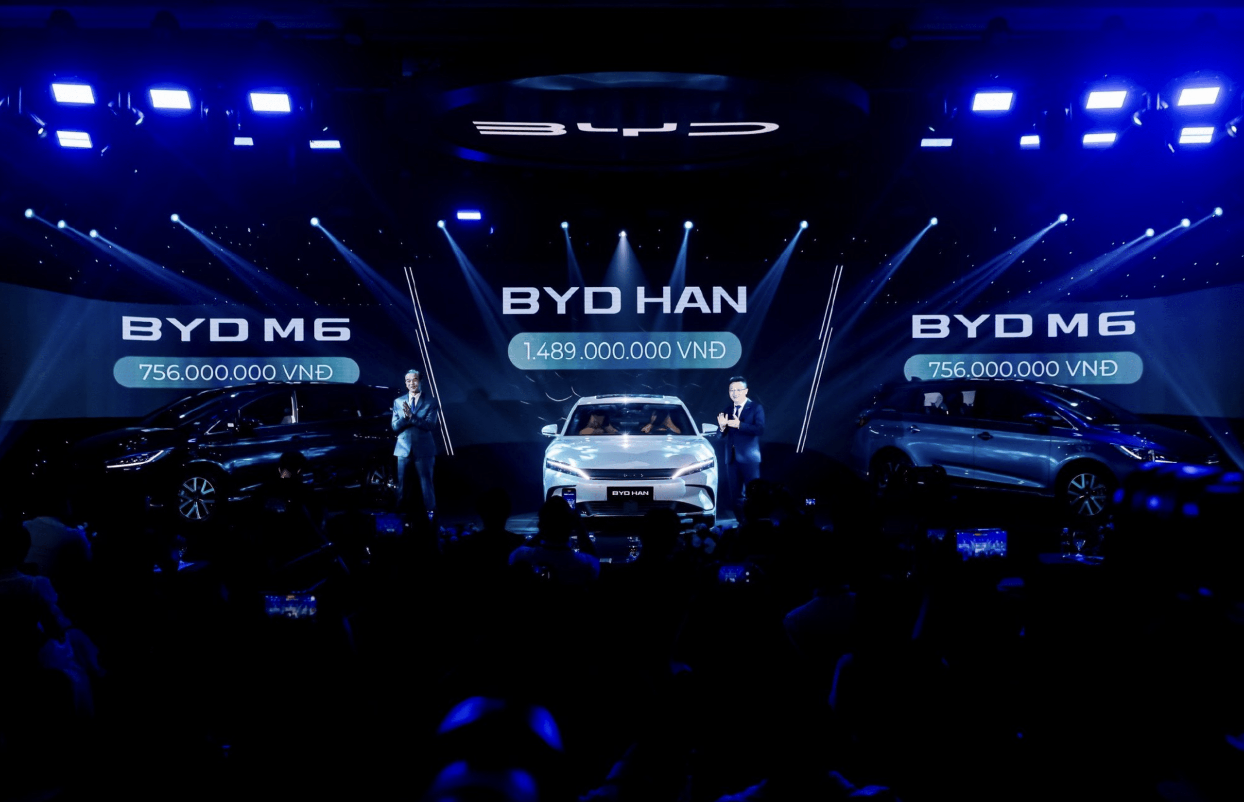 Компания BYD выпускает во Вьетнаме Han EV и M6 MPV