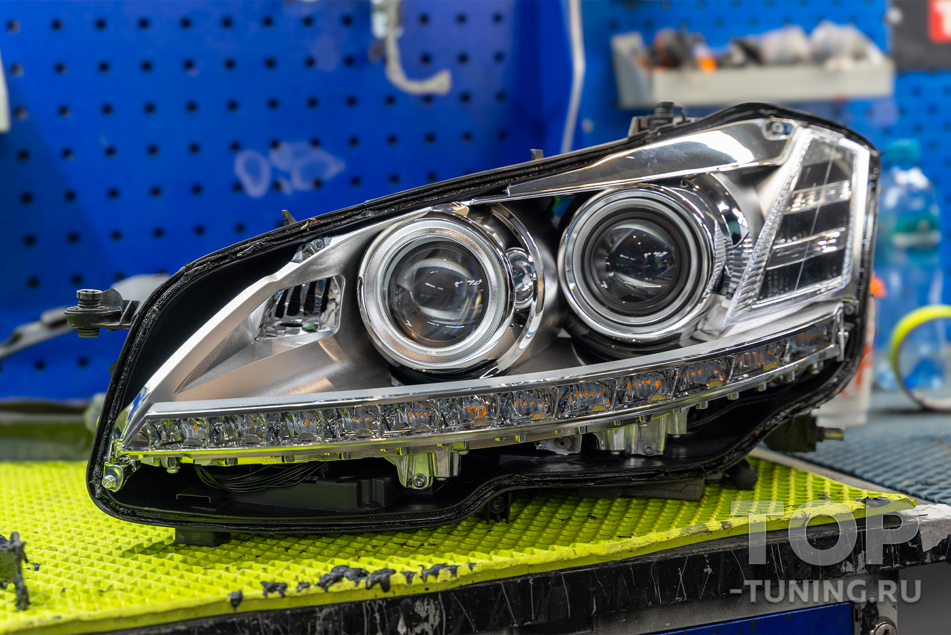 108867 Замена линз Mercedes W221 под ключ в Топ Тюнинг Москва