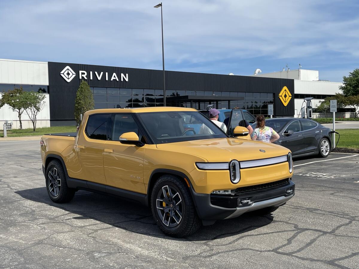 Volkswagen и Rivian официально объединяются для создания совместного предприятия стоимостью 567 млрд рублей