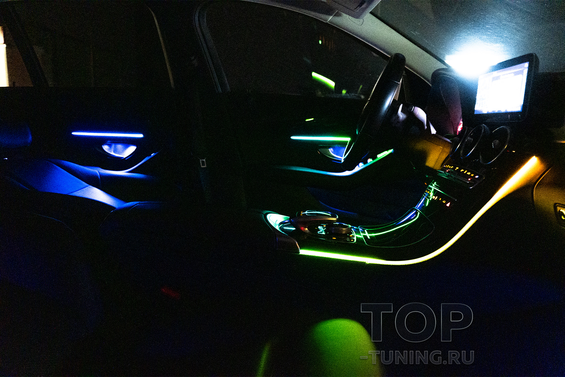 Комплексная подсветка BL Dynamic III 24 в 1 в салон Mercedes C-class в Топ Тюнинг