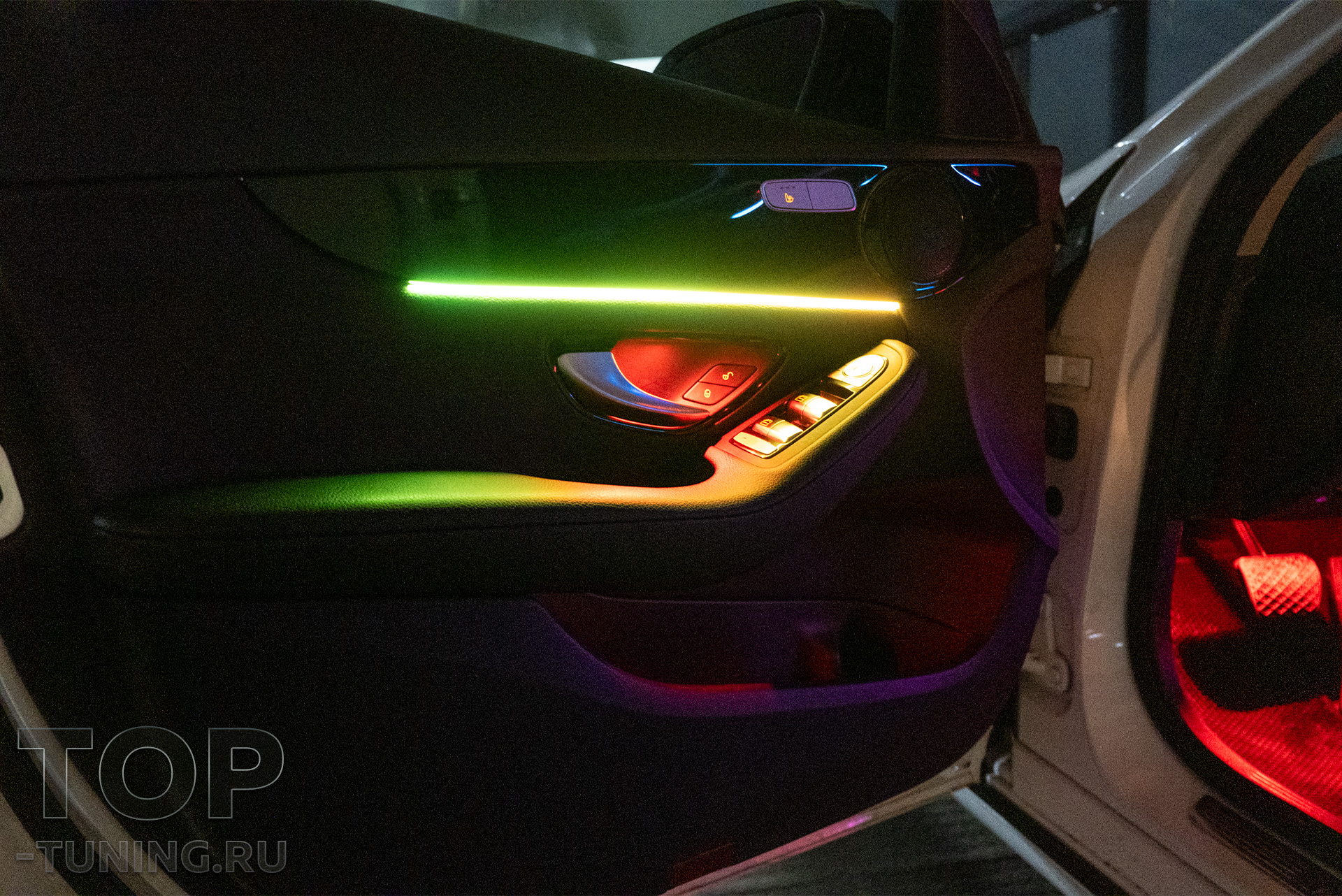 109065 Комплексная подсветка салона BL Dynamic III 24 в 1 для Mercedes C-class