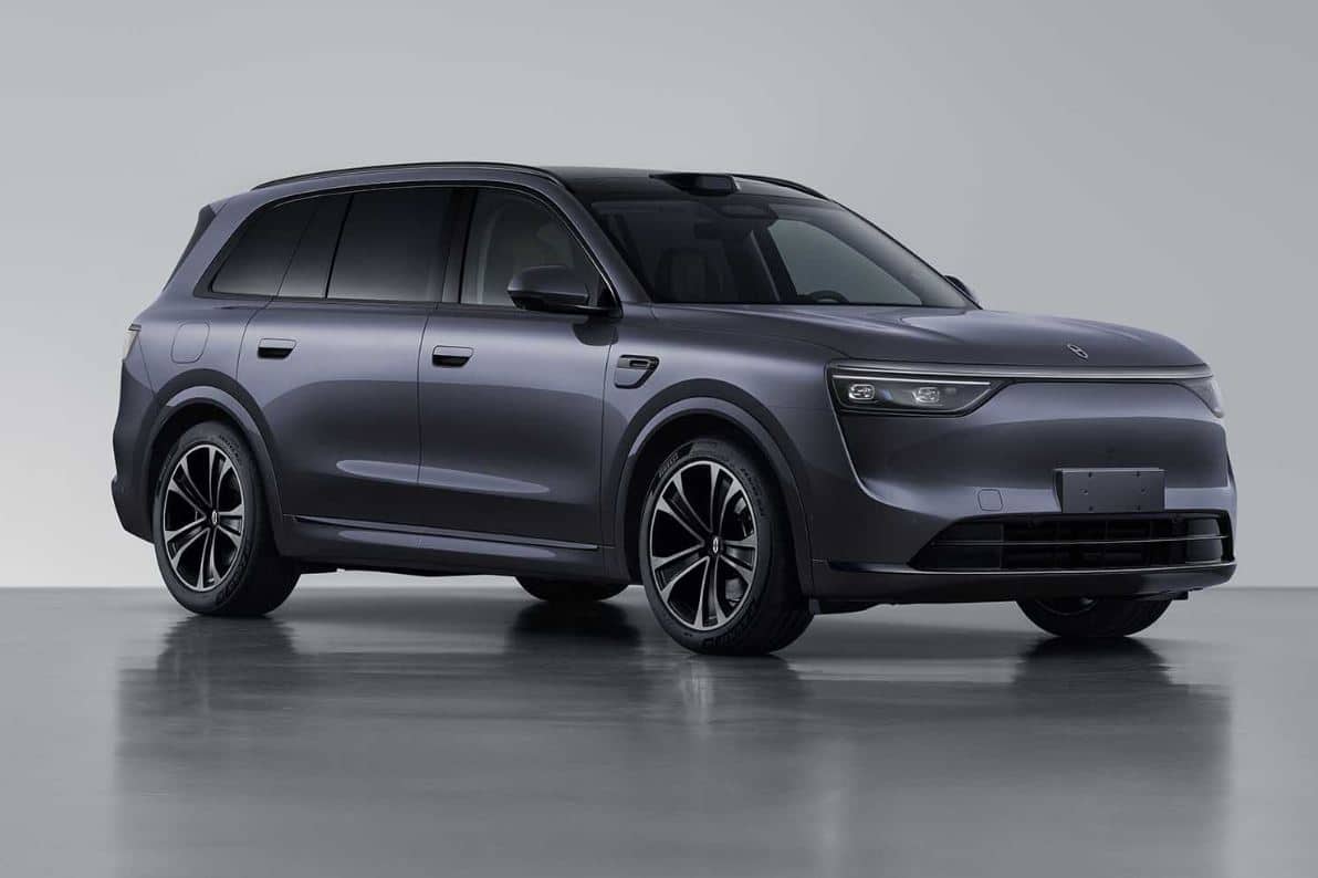 Китайский MIIT представил шесть комплектаций внедорожника Aito M8.