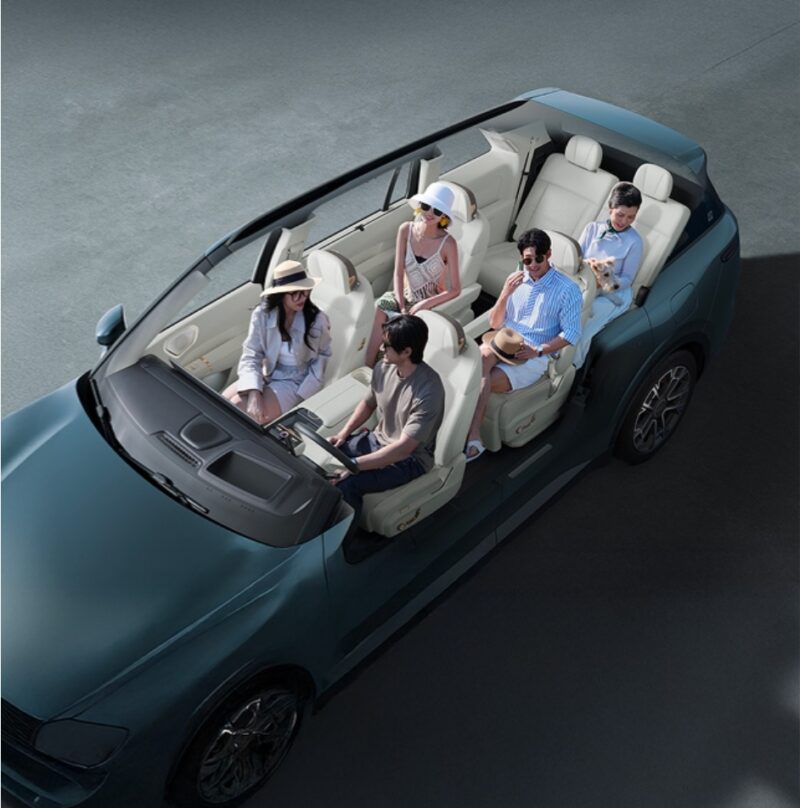 В Китае началась предпродажа Lynk & Co 900 PHEV с запасом хода 1443 км по цене от 3,82 млн рублей