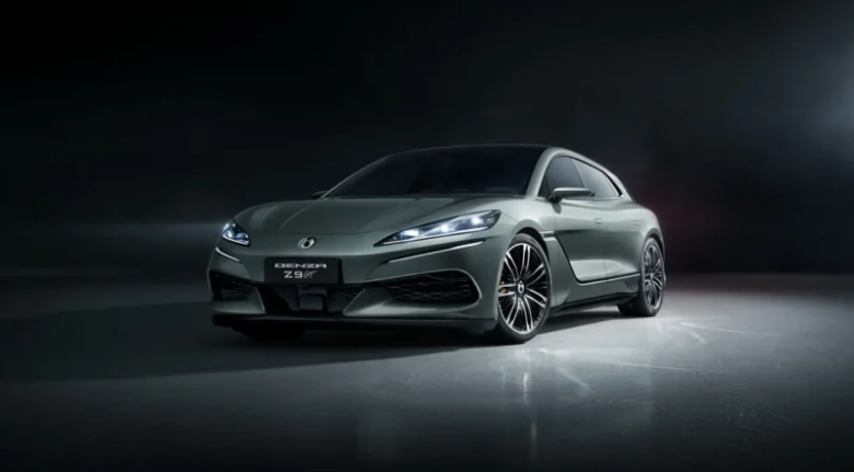 Denza активно расширяет своё международное присутствие. За прошедший год бренд успешно вышел на несколько азиатских рынков, включая Гонконг, Таиланд, Индонезию и Малайзию. В ближайшие два года планируется запуск продаж в десятках европейских стран.