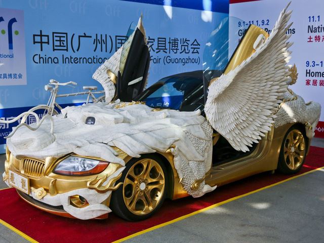BMW Z4 золотой дракон