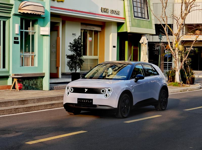 Firefly начинает поставки в Китай с целью охвата 10% сегмента компактных электромобилей премиум-класса