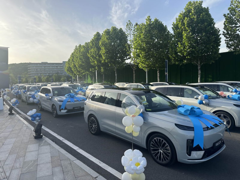 Deepal S09 запущен в Китае - было сделано более 21 000 заказов