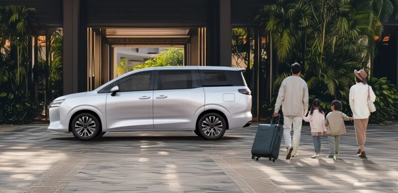 Внедорожник Wuling Xingguang 730 MPV от SGMW будет доступен в вариантах BEV, ICE и PHEV