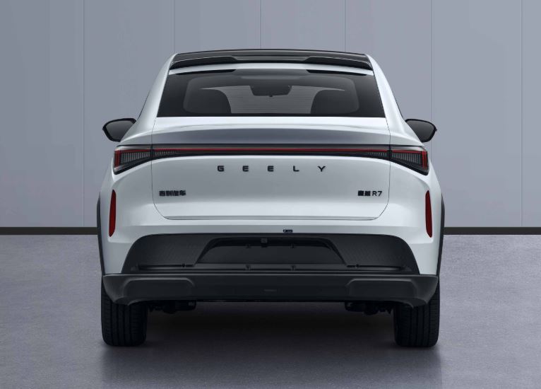 Электромобиль с возможностью замены аккумулятора? Опубликованы основные характеристики Geely Haoyue R7