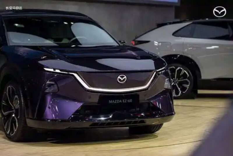 На внедорожник Mazda EZ-60 поступило 30 000 предварительных заказов, и он будет представлен в сентябре в Китае