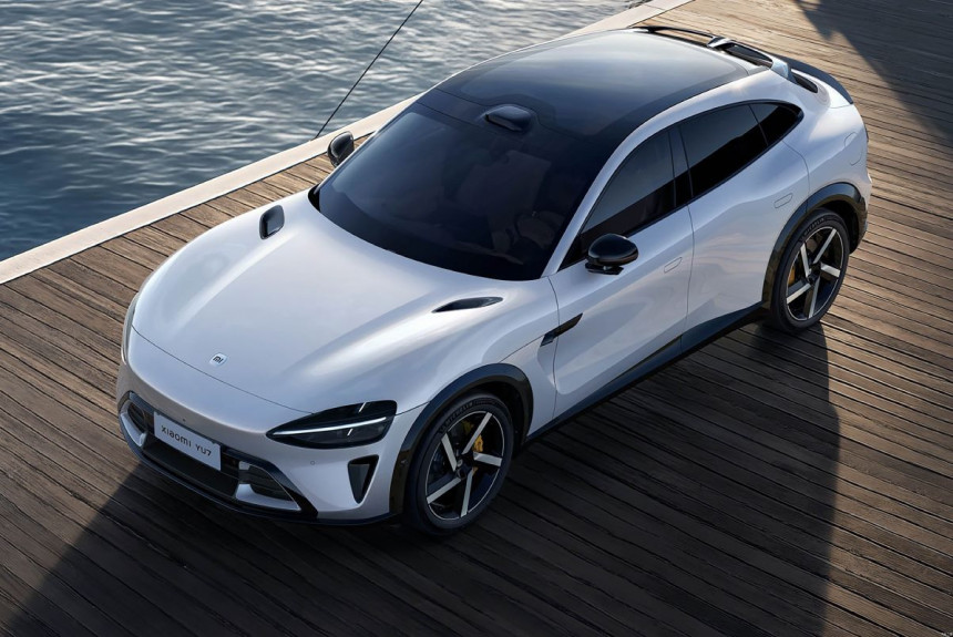 Производственные мощности Xiaomi YU7 проданы на следующий год