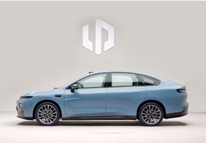 Предпродажа полностью электрического седана Leapmotor B01 в Китае начинается с 1,15 млн рублей