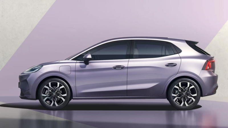 Показан интерьер электромобиля MG4, который будет представлен в сентябре в Китае