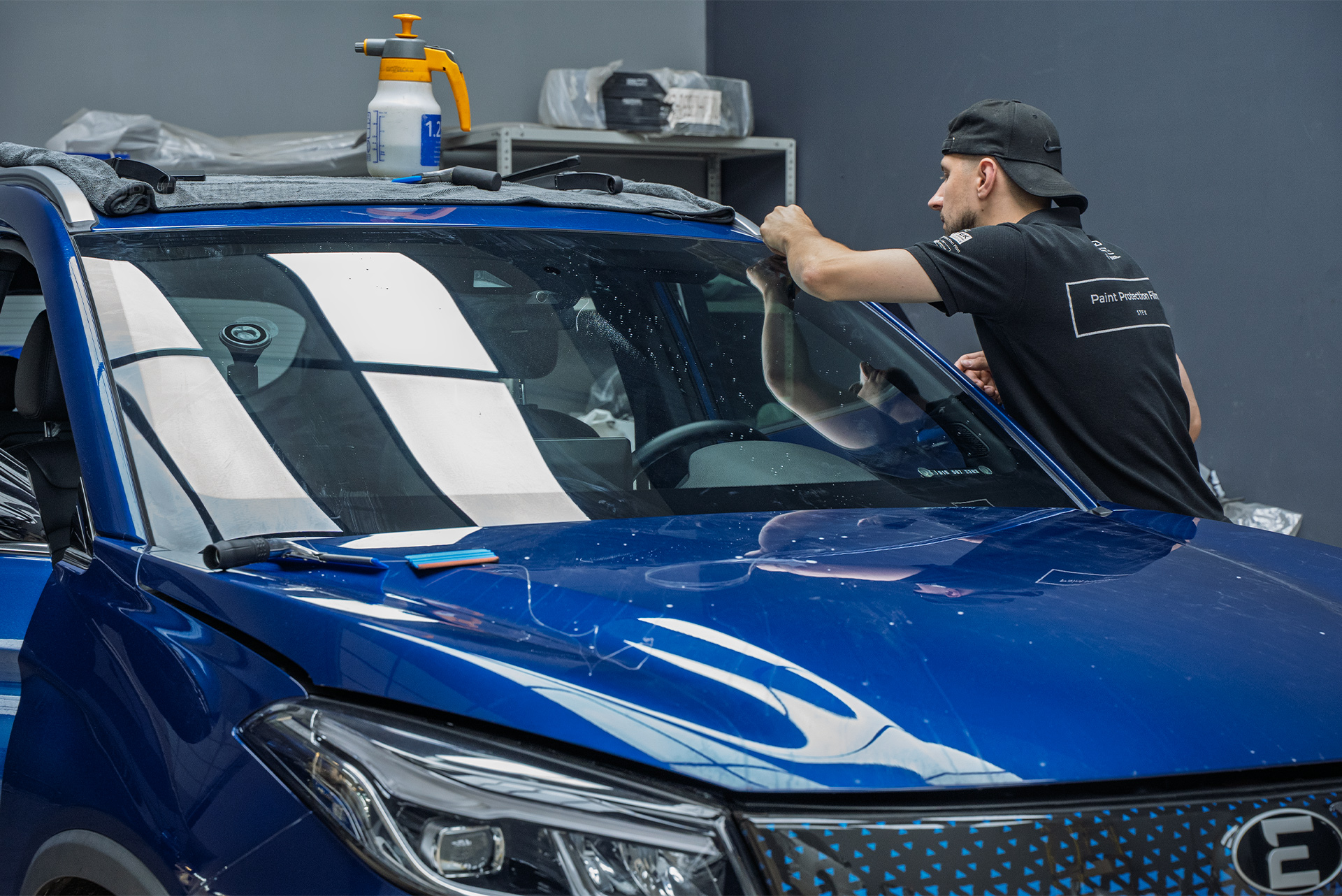 110049 Дооснащение Evolute i-JOY системой электронного выхлопа и шумоизоляцией дверей