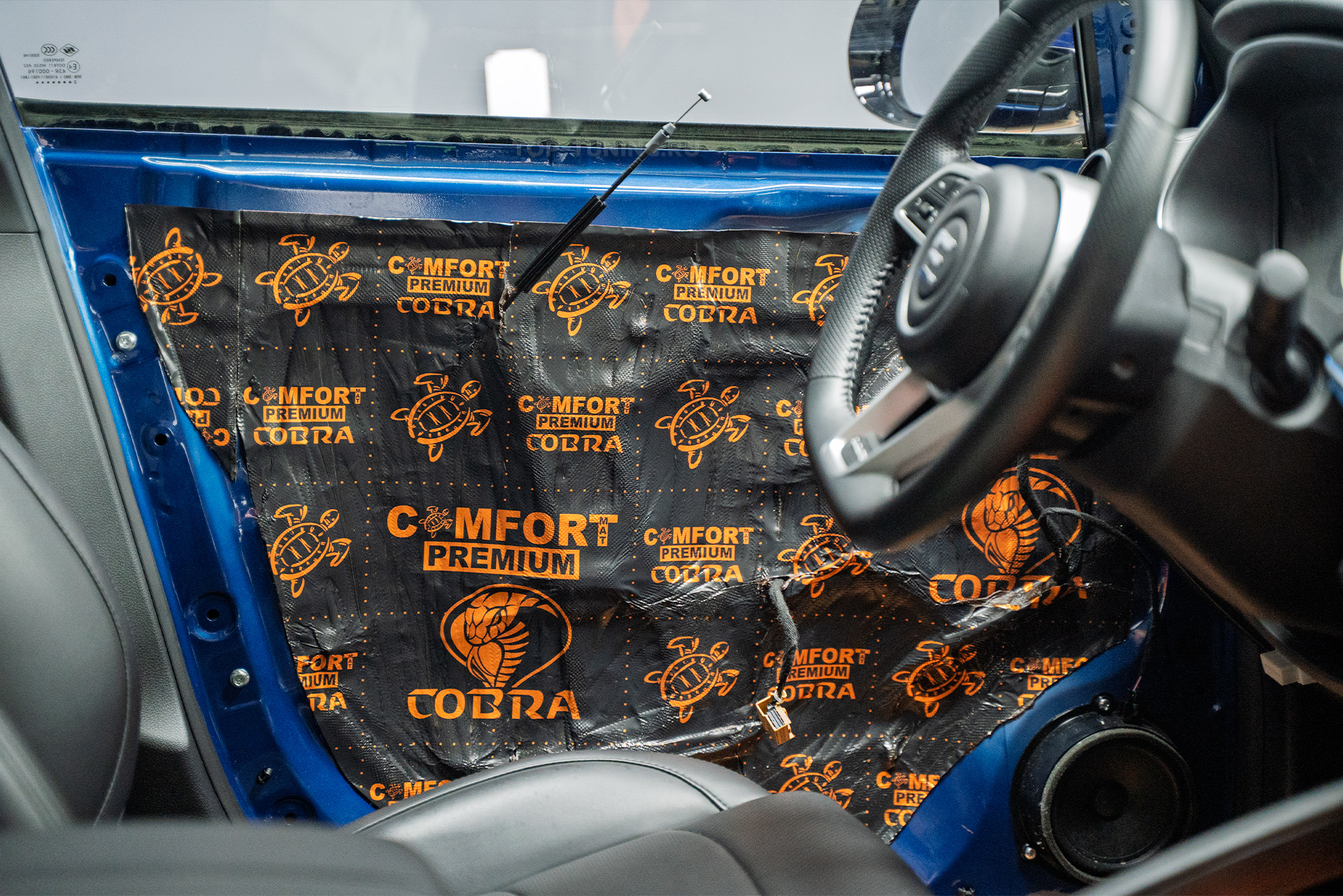 Дооснащение Evolute i-JOY системой электронного выхлопа и шумоизоляцией дверей