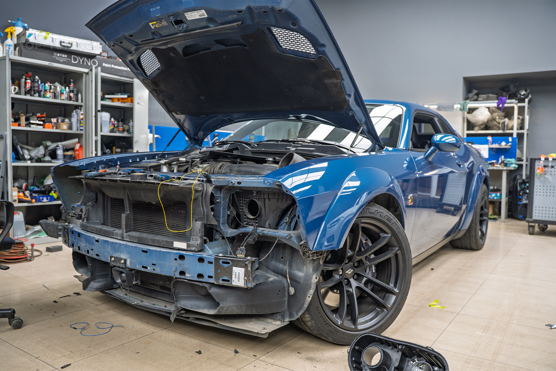 Тюнинг и полировка фар Dodge Challenger 2008+ 