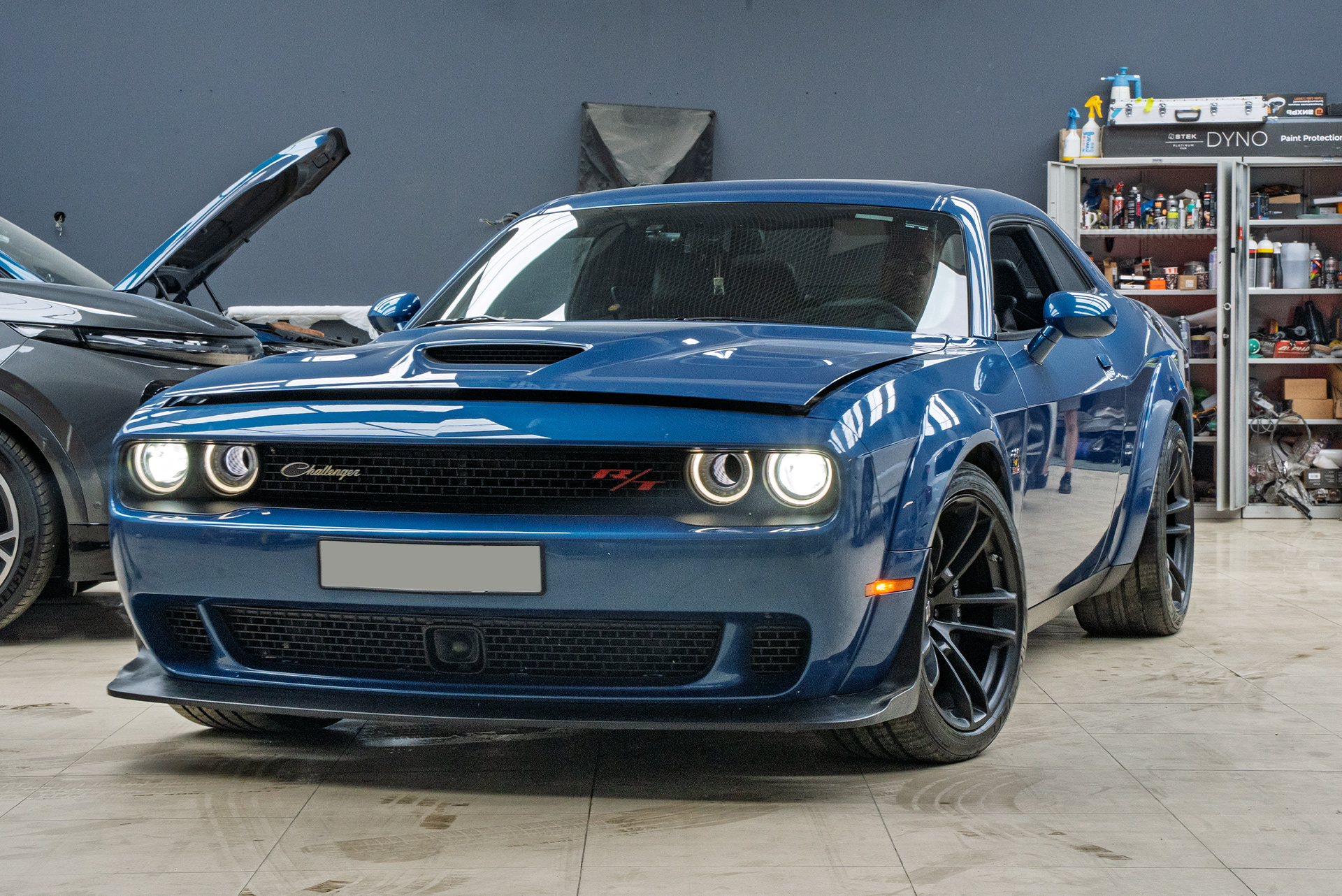 Тюнинг и полировка фар Dodge Challenger 2008+