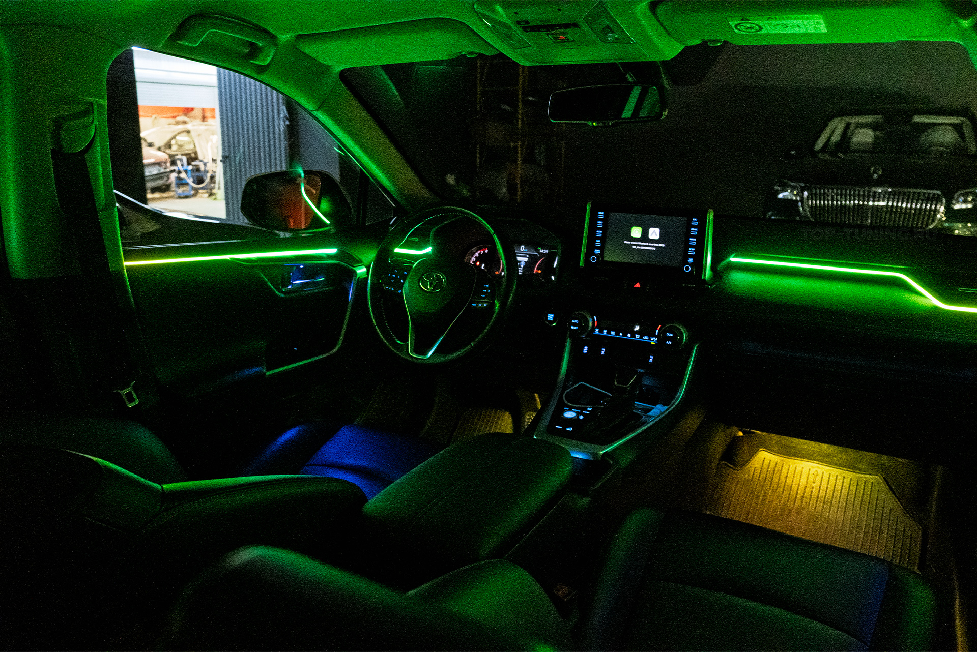 Атмосферная LED подсветка салона Toyota RAV4 XA50