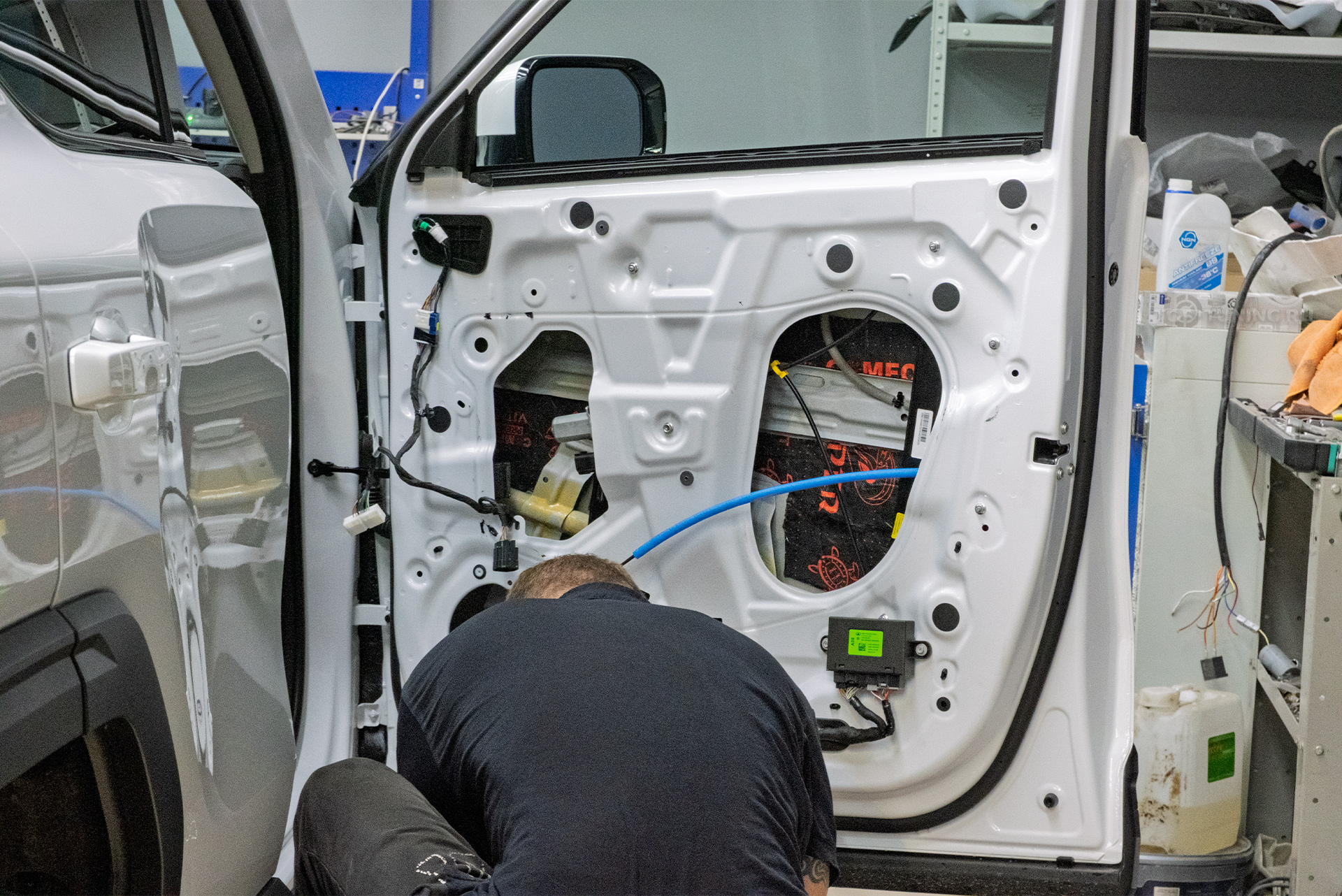 Четырехслойная шумоизоляция дверей Haval H3 