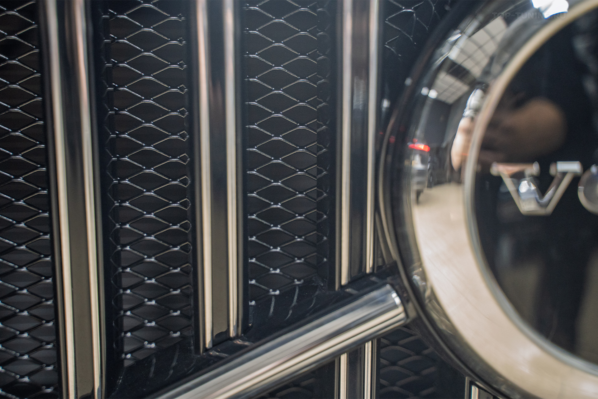 Защитная сетка-фильтр в решетку радиатора Volvo XC60 2025 