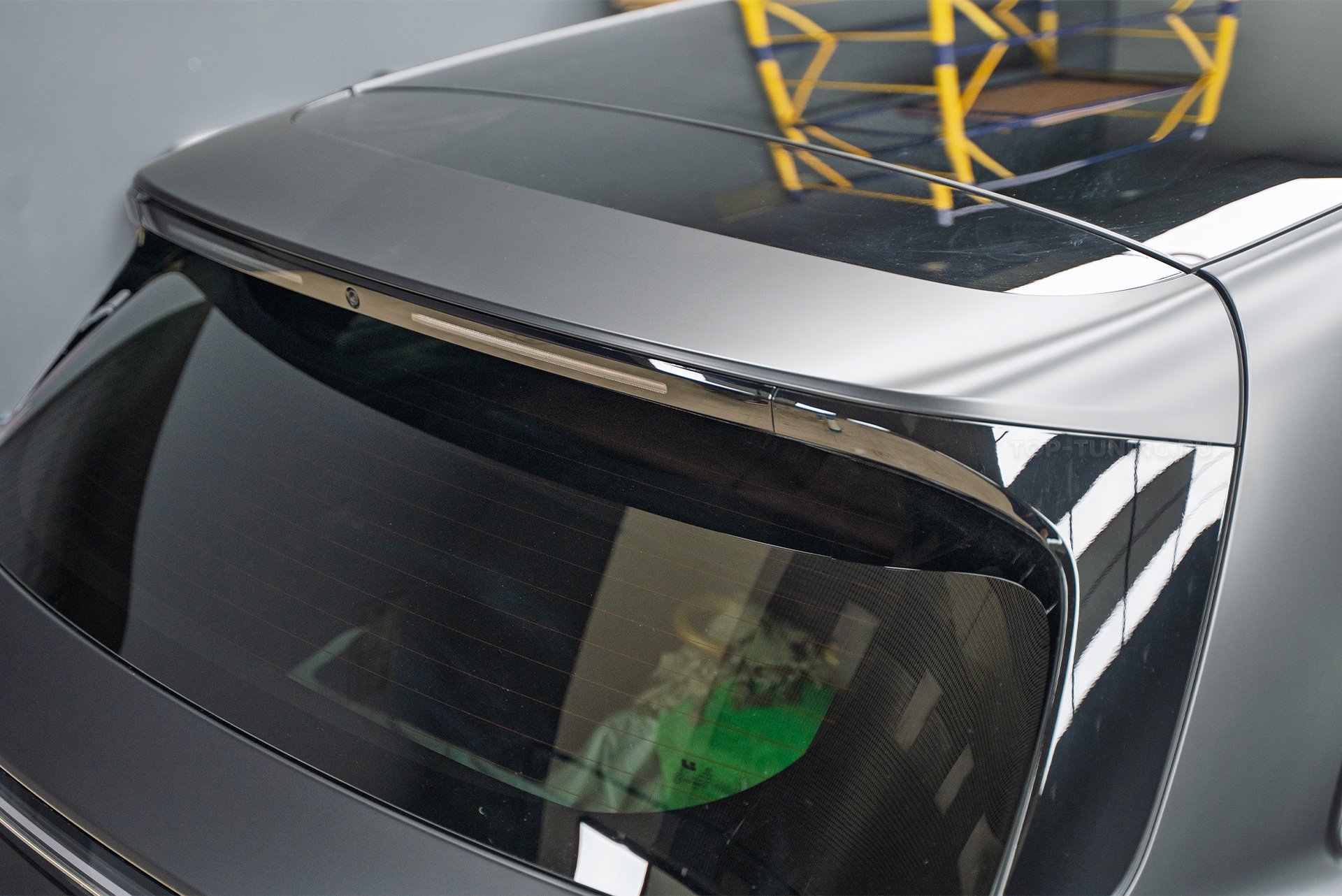 110082 Оклейка сатиновым полиуретаном всего ЛКП кузова Lixiang L7