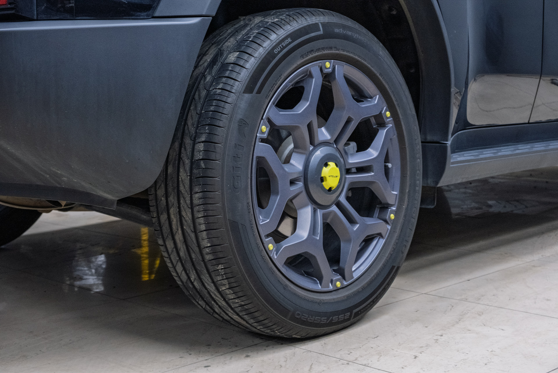 Установка электронной выхлопной системы THOR 2.0 + ECHO для Jetour T2