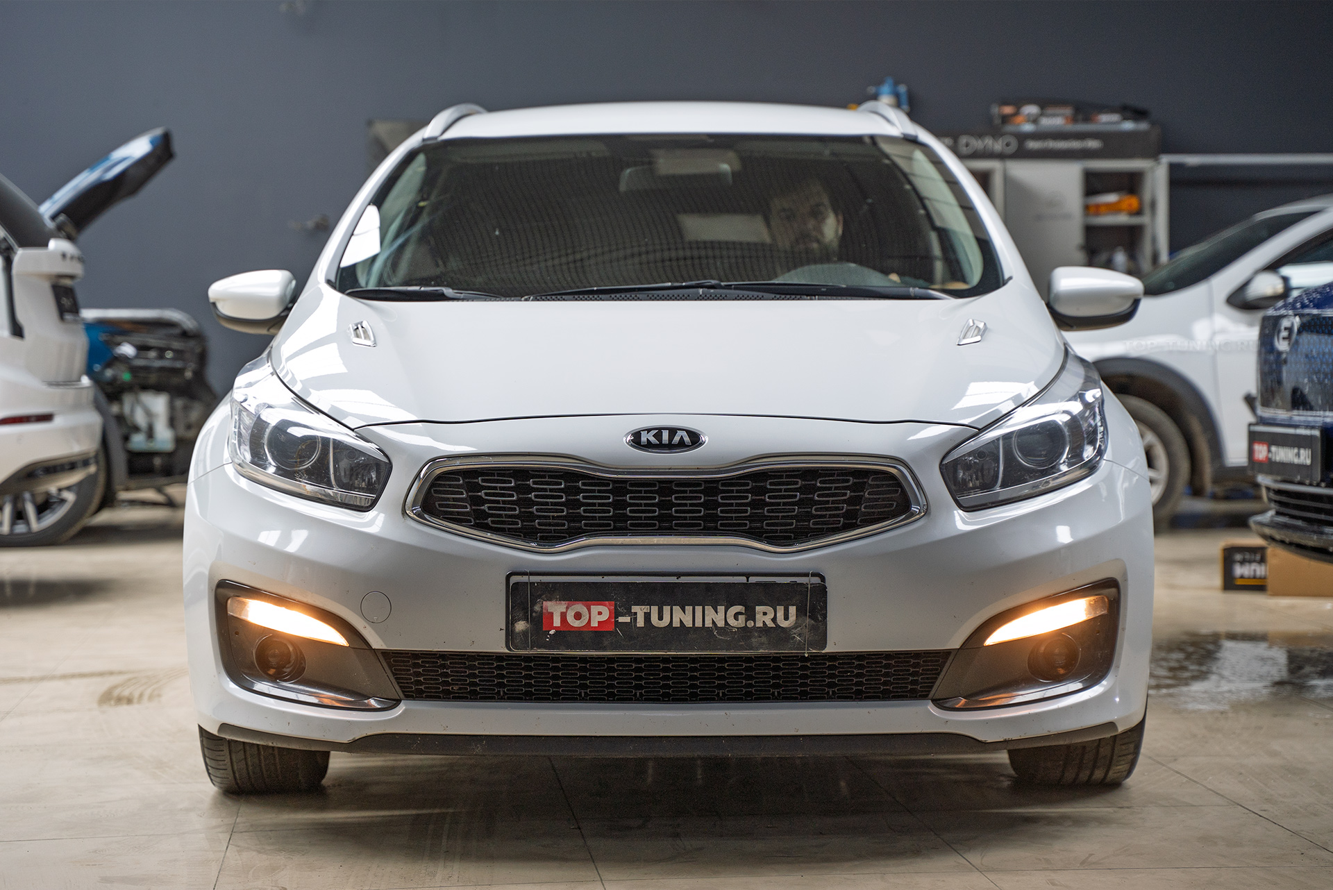 110084 Тюнинг порогов Kia Ceed II 2018